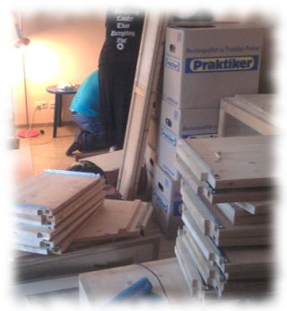Das Chaos und der ganze Kladderadatsch in der neuen Wohnung.