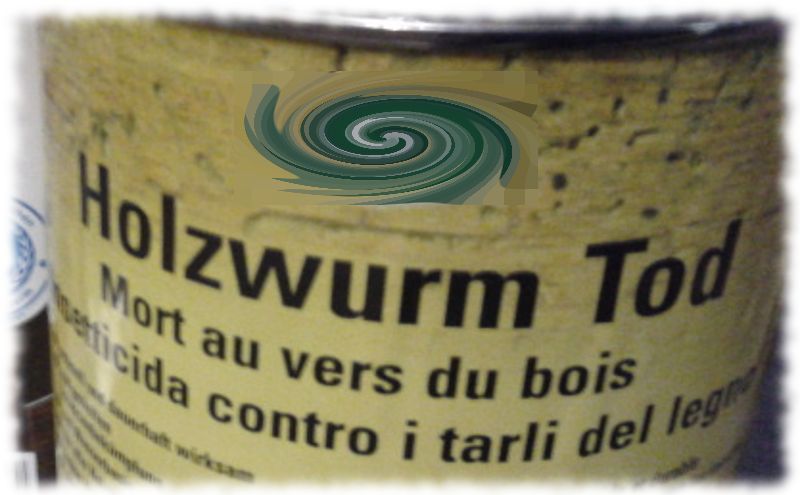 Auf der Lackdose steht Holzwurm Tod statt Holzwurmtod.