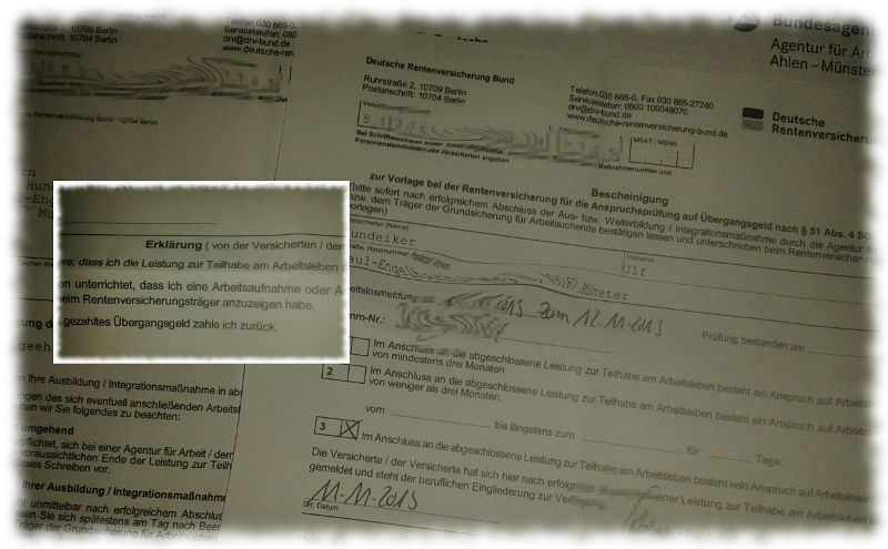 Ein Haufen halbausgef�llter Formulare von DRV und ARGE.