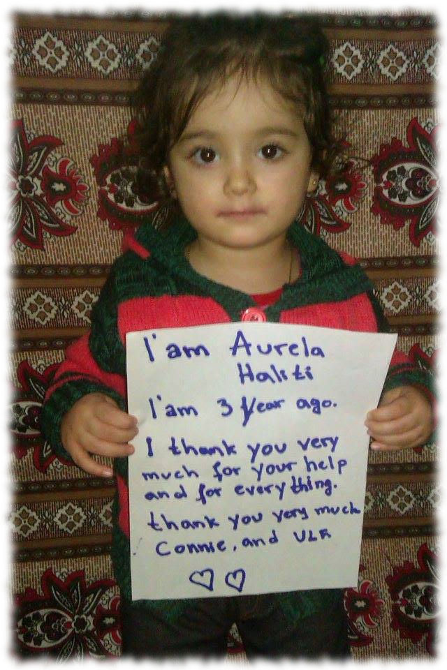 Aurela mit Schild