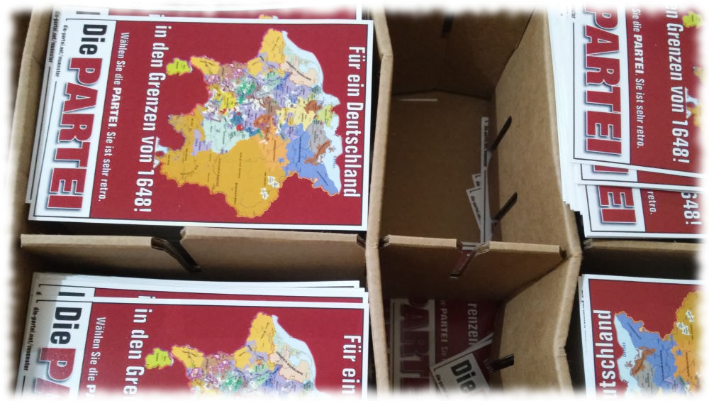 Aufkleber mit alter Karte: F�r ein Deutschland in den Grenzen von 1648 - Die PARTEI