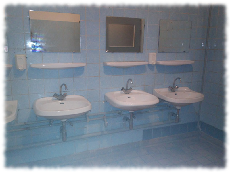 Walter-Ulbricht-Ged�chtniswaschbecken.