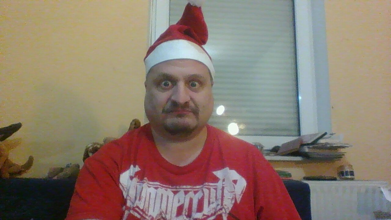 Ulf mit WEihnachtsmannmtze