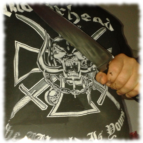 Ulf mit dem groen Kochmesser im Motrhead-Shirt