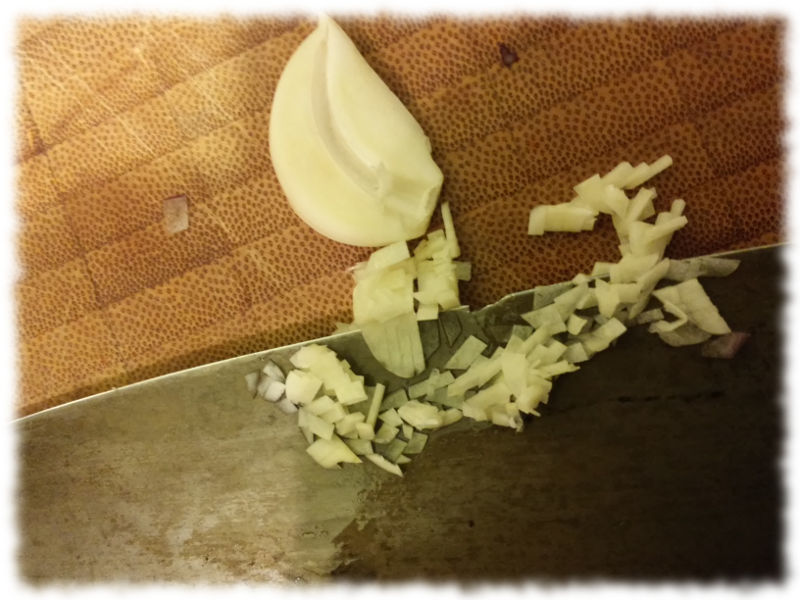 Knoblauchwrfel
